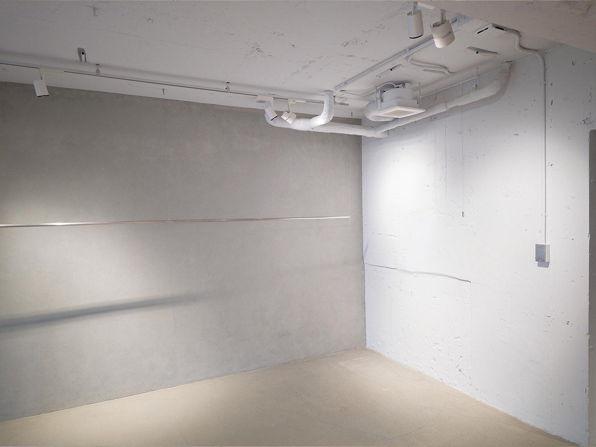 【代官山駅1分】アパレル等の展示会や販売会に適した白壁×モルタル×無垢床で温かみとクールさを兼ね備えた都会的なレンタルスペース