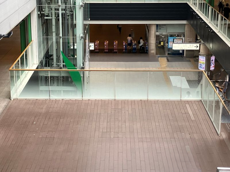 【成城コルティ】成城コルティ２階プラザ小