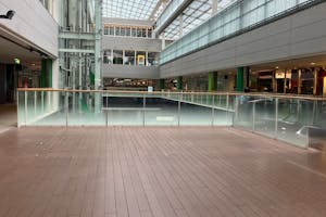 【成城コルティ】成城コルティ2階プラザ小