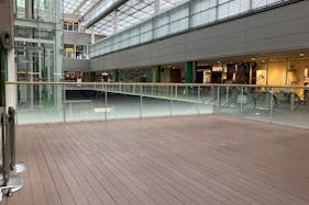 【成城コルティ】成城コルティ2階プラザ小