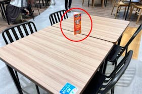 【イオンモール秋田】モール内広告 フードフォレスト内テーブル設置用 三角POP