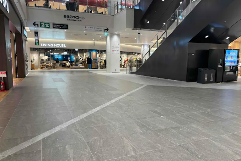 【イオンモール仙台上杉】あまみやコートの画像1