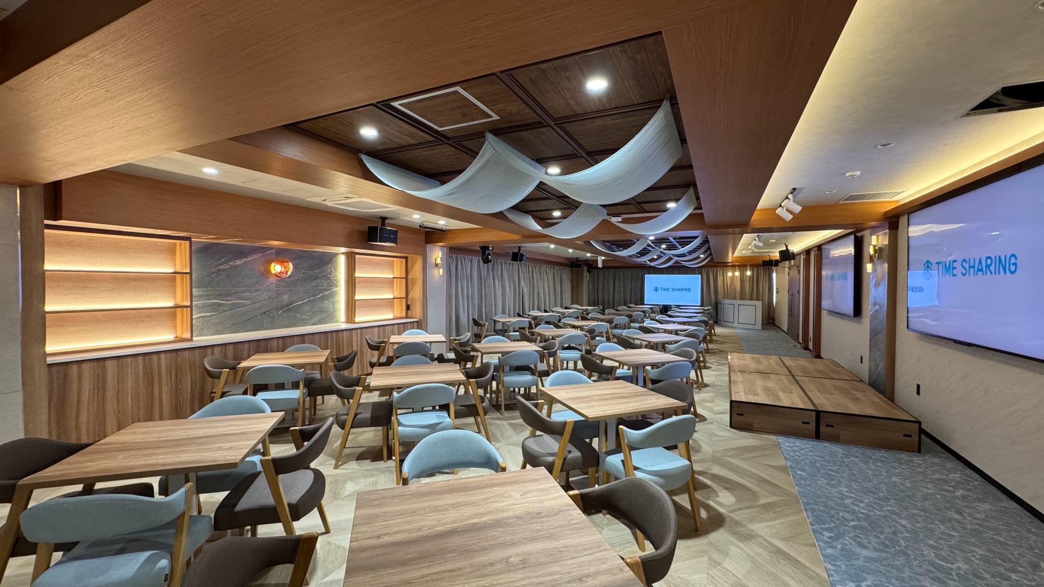 【新橋駅1分】各種パーティーや撮影・イベントに適した清潔感あふれる貸切イベントスペース