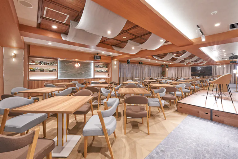 ãæ°æ©é§
1åãã¹ããŒã¹1ïŒã¡ã€ã³ããã¢ïŒ