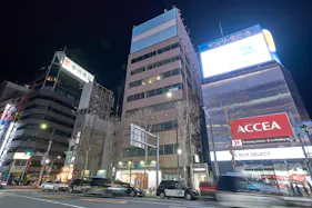 【新橋駅1分】各種パーティーや撮影・イベントに適した清潔感あふれる貸切イベントスペース