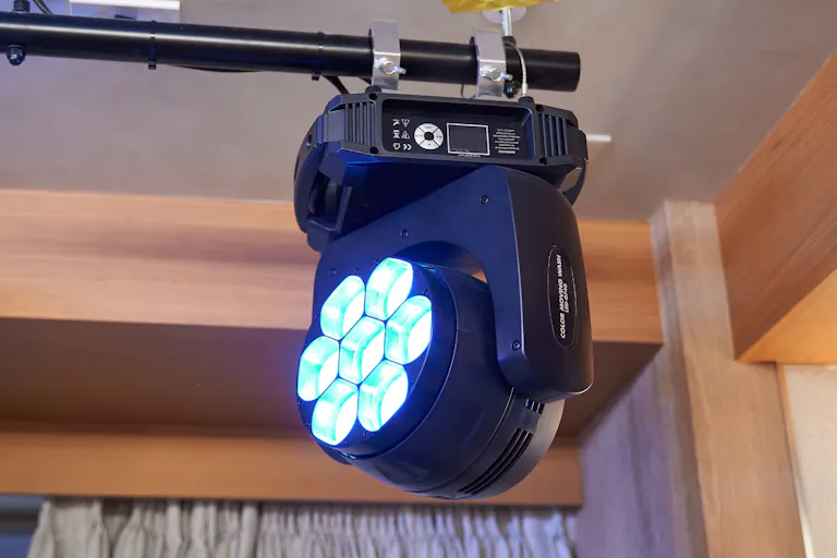 ãæ°æ©é§
1åãã ãŒãã³ã°ã©ã€ã