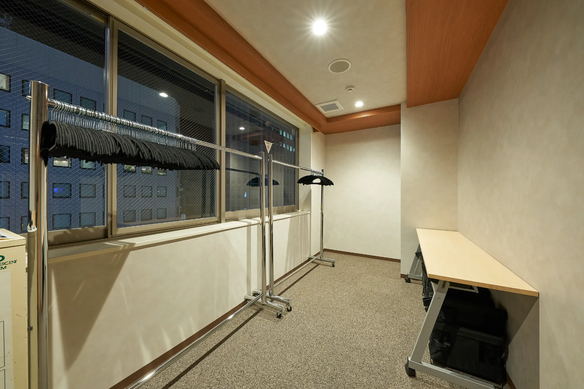 【新橋駅1分】各種パーティーや撮影・イベントに適した清潔感あふれる貸切イベントスペース