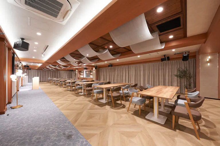 ãæ°æ©é§
1åãã¹ããŒã¹11ïŒã¡ã€ã³ãã㢠- å³¶åã¬ã€ã¢ãŠãïŒ