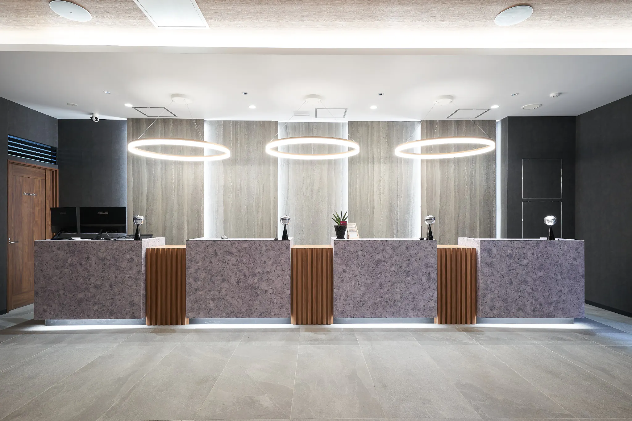 【新橋駅1分】各種パーティーや撮影・イベントに適した清潔感あふれる貸切イベントスペース