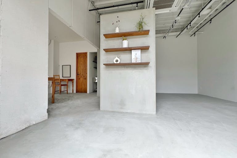 【牛込柳町駅2分】路面スペース 内観4