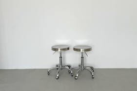 【牛込柳町駅2分】展示会やポップアップストアに最適な、天井高3.2mある自然光豊富な路面スペース