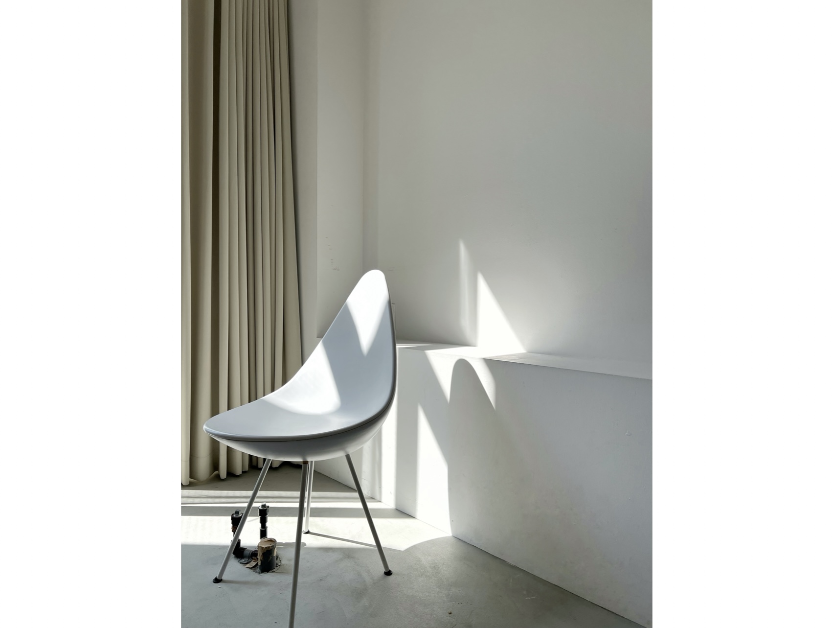 【牛込柳町駅2分】展示会やポップアップストアに最適な、天井高3.2mある自然光豊富な路面スペース