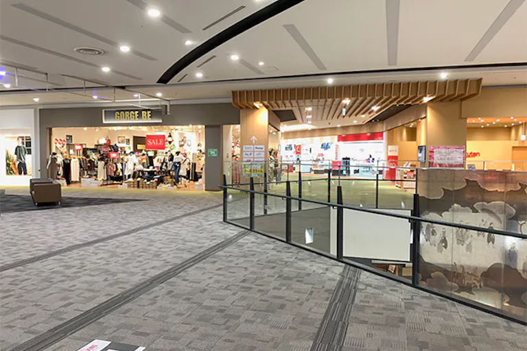 【イオンモール堺鉄砲町】2FGORGE BE前ブリッジの画像1