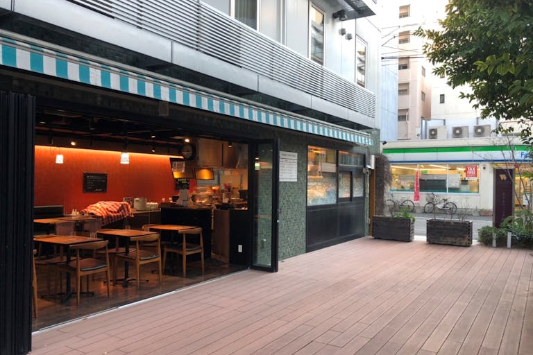 【ホテルウィングインターナショナルセレクト博多駅前/博多駅4分】会員獲得キャンペーン等の販売促進会場に適した福岡博多駅付近の道路に面した1Fテラスの路面スペースの画像4