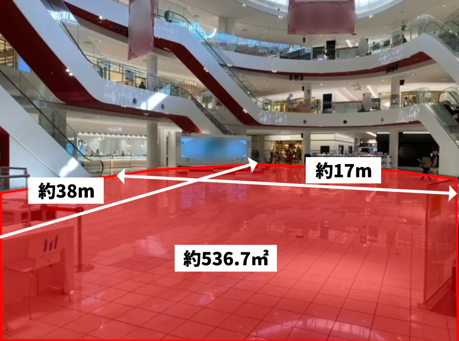 【ららぽーとEXPOCITY】1階 光の広場