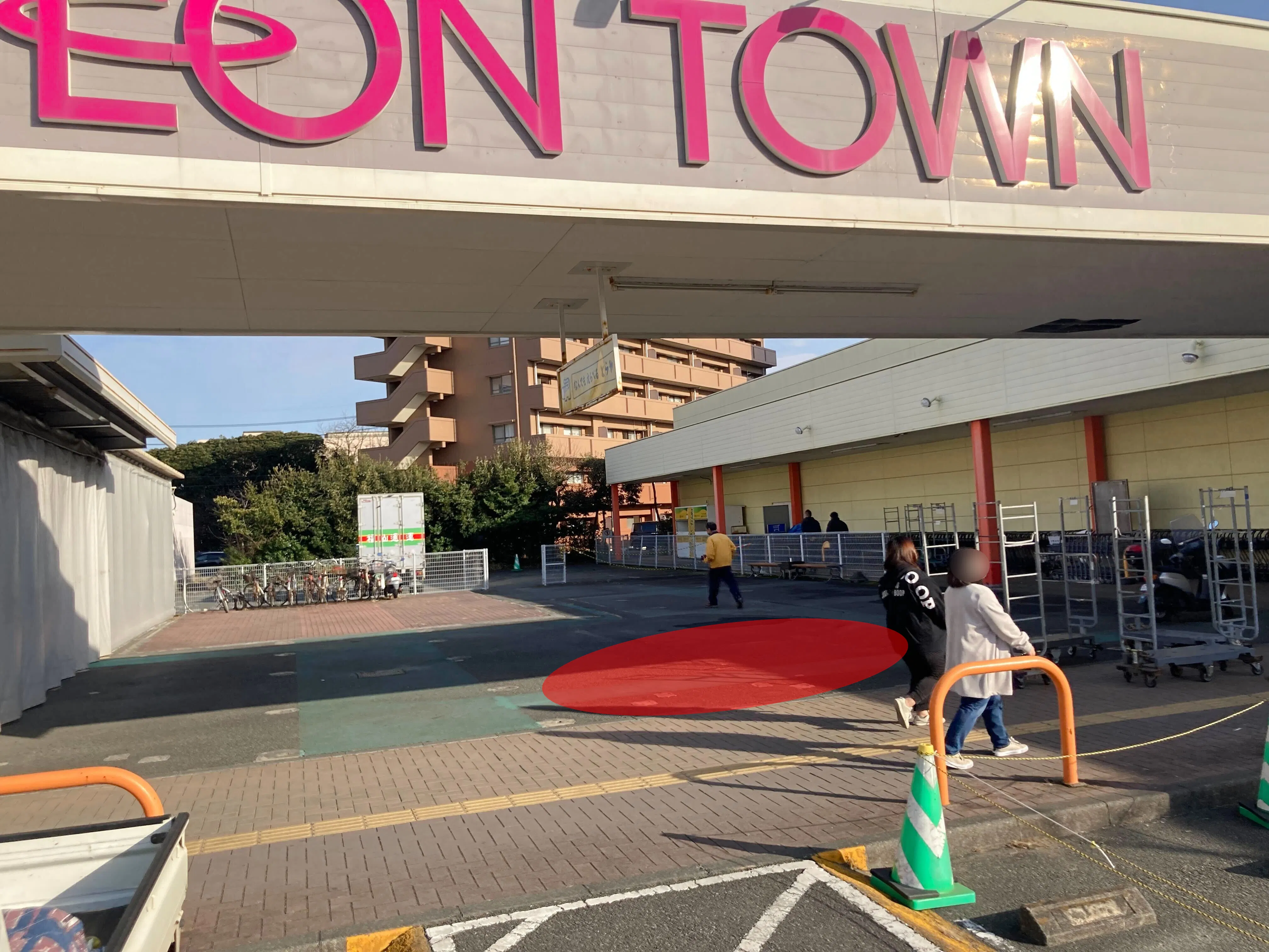 【イオンタウン蒲原/キッチンカー①】キッチンカー等の移動販売に最適な屋外スペース