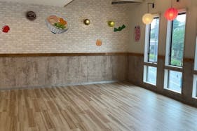 【浦賀駅2分】 ワークショップ・個展開催に適した大通りに面した2階スペース