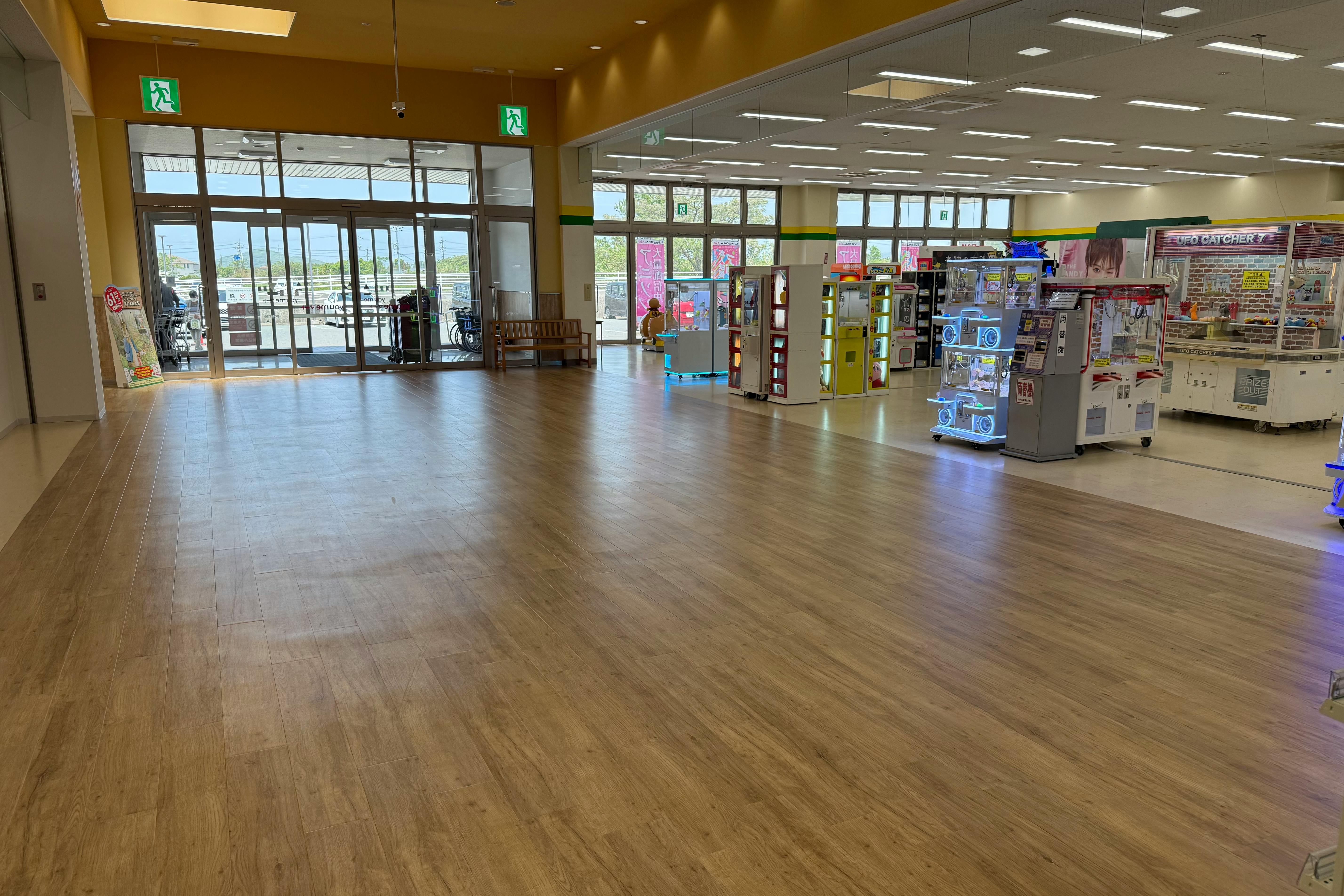 【ゆめマート 川棚】風除室 買取催事・販促プロモーションにおすすめな催事イベントスペース