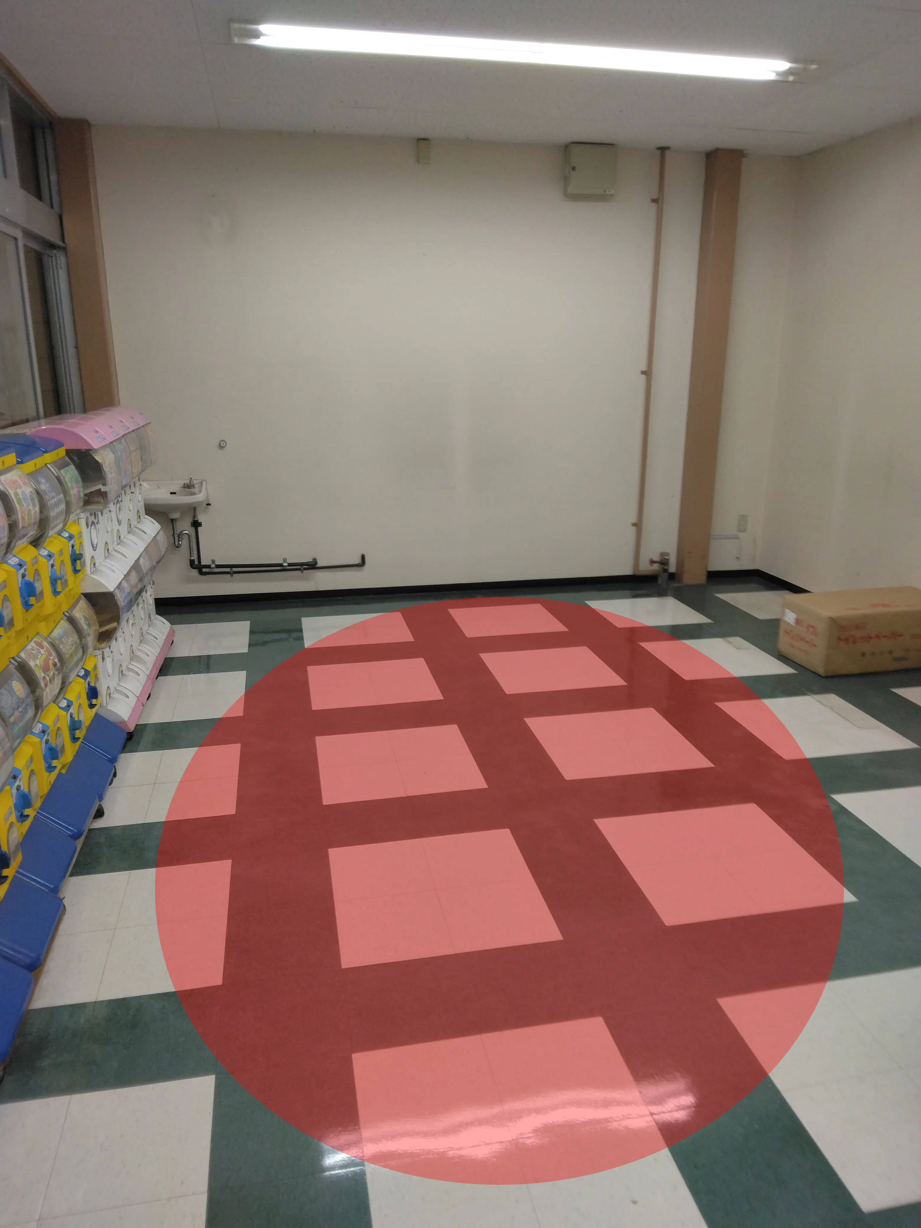 【サンフレッシュ宇治田原店】企業プロモーションや物販イベントに最適な暖房完備の風除室スペース