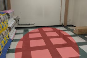 【サンフレッシュ宇治田原店】企業プロモーションや物販イベントに最適な暖房完備の風除室スペース