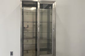 【明治神宮前駅5分/表参道駅7分】展示会やポップアップストアに最適な路面スペース、フォトスタジオとしても利用可能