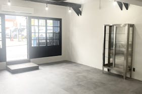 【明治神宮前駅5分/表参道駅7分】展示会やポップアップストアに最適な路面スペース、フォトスタジオとしても利用可能