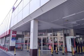 【オリンピック立石店】プロモーションに最適な1F左側出入口脇スペース