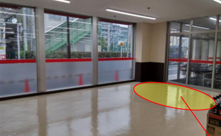 【オリンピック立石店】プロモーションに最適な1F左側出入口脇スペース