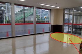 【オリンピック立石店】プロモーションに最適な1F左側出入口脇スペース