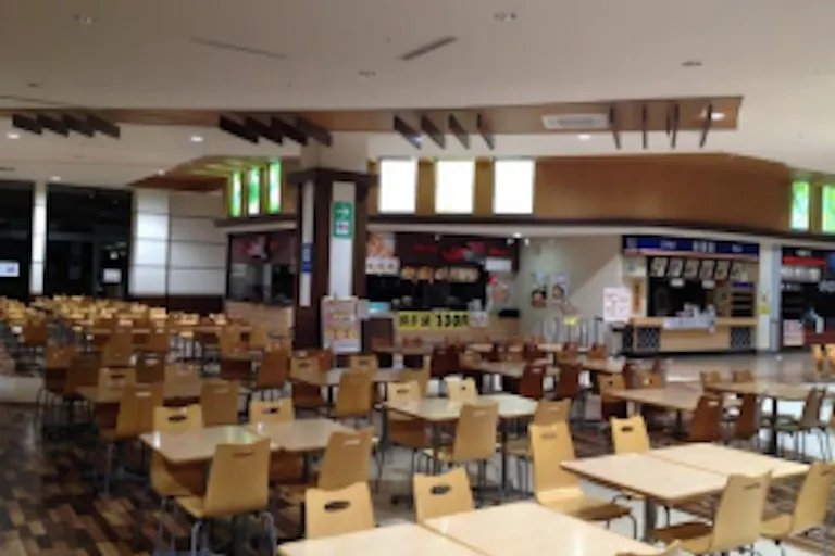 【イオンモール広島府中】モール内広告 フードコートの画像1