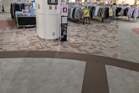 【イオンモール新小松】2F イオンスタイル前スペース