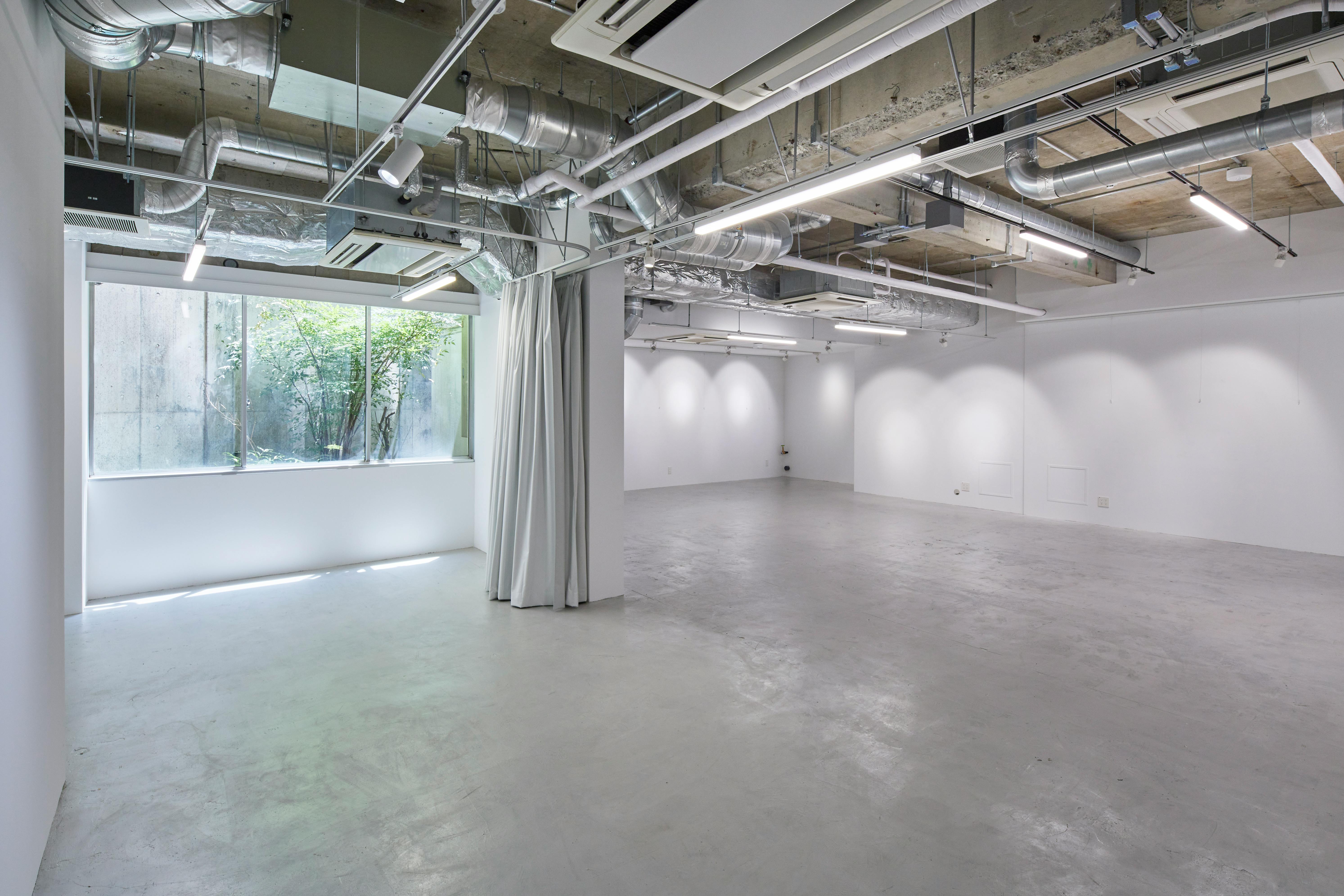 【渋谷駅1分】ポップアップイベントやオフラインイベントに適した天高3.3ｍのシンプルな内装のイベントスペース