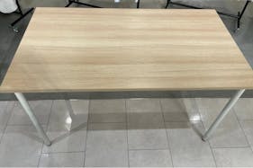 【新宿マルイアネックス】2階 カレンダリウムD02【食物販・物販】上りエスカレーター横、天井も高く開放感あり、什器完備