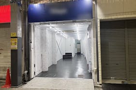 【浅草駅2分】観光客でにぎわう浅草新仲見世商店街内の路面貸店舗