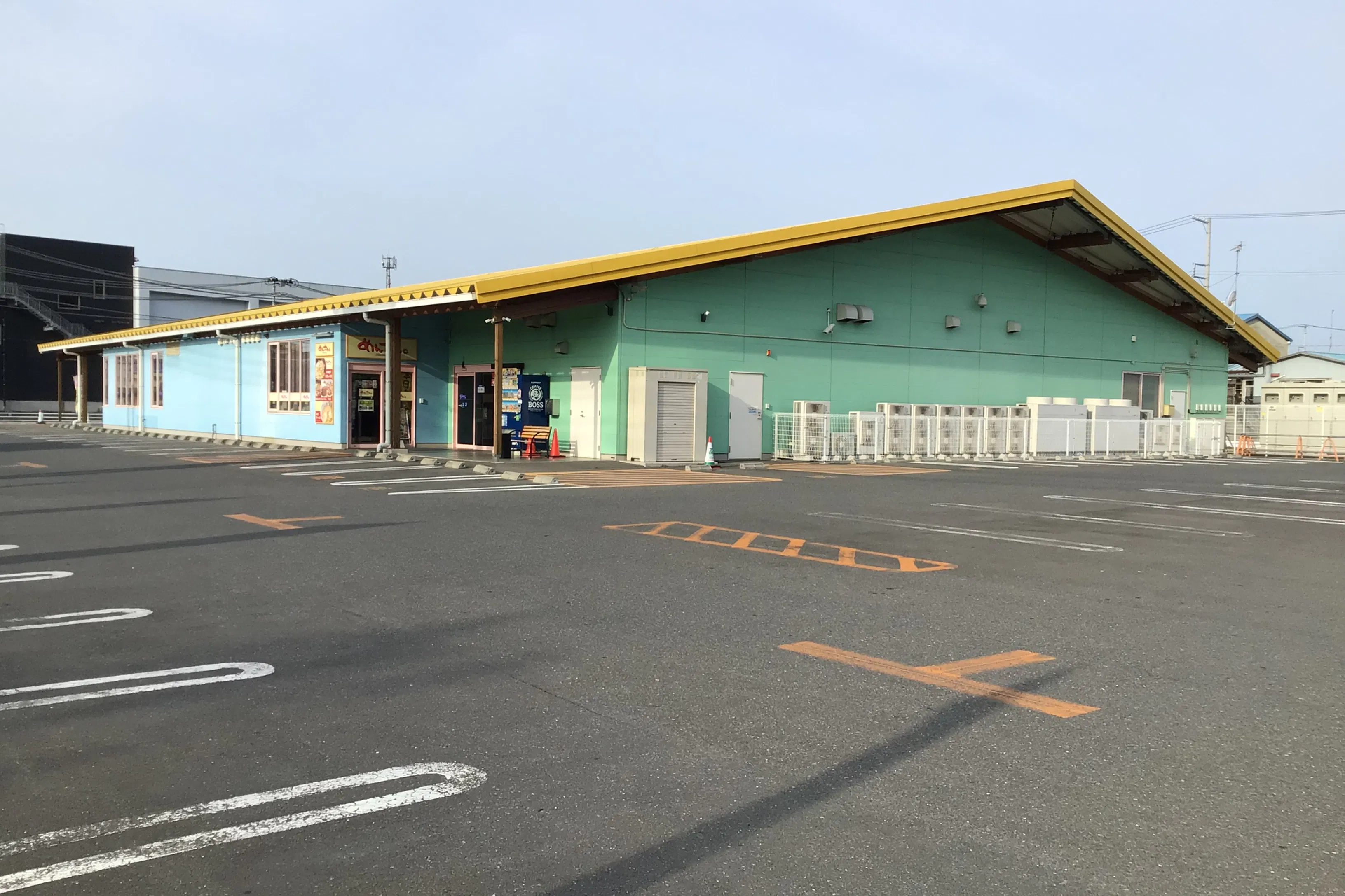 【ダイナム宮城石巻店ゆったり館】キッチンカーやプロモーションに最適なアミューズメント施設のイベントスペース