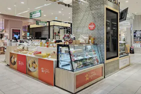 【北千住マルイ】2階 カレンダリウムF12【食物販・物産展】店内入って正面、什器完備の好立地スペース