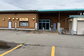 【ダイナム富山南店】キッチンカーやプロモーションイベントでの出店に最適なアミューズメント施設のイベントスペース(駐車場)