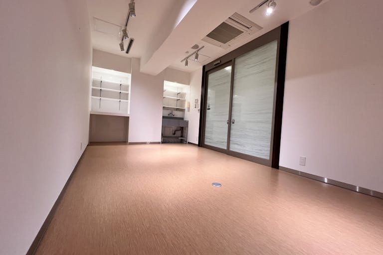 【三田駅8分】4駅アクセス可能!ワンフロア92㎡和モダン空間・撮影特化型空間でイベント、展示会、写真・動画撮影など多目的にご活用いただけます。4部屋それぞれの個性をお楽しみください!の画像3