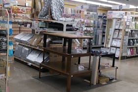 【サンデー柏店】屋内インテリア催事スペース 食物販やプロモーション等の出店に最適なホームセンター店内のイベントスペース