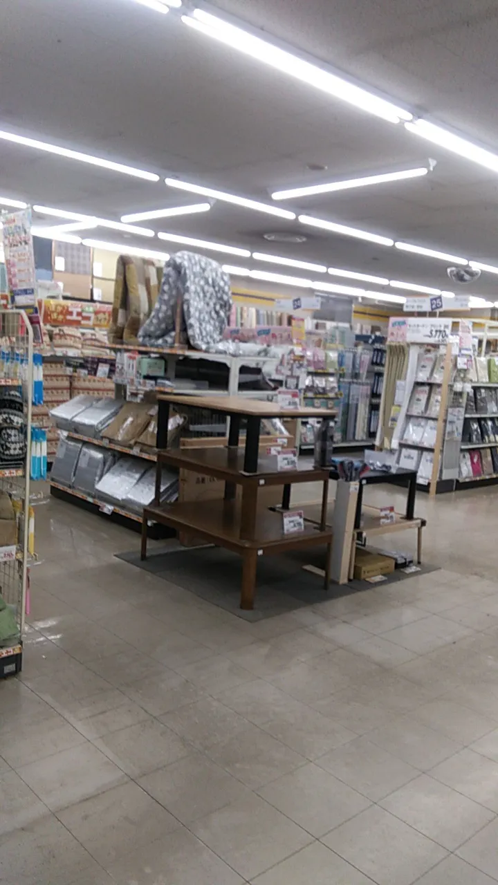 【サンデー柏店】屋内インテリア催事スペース　食物販やプロモーション等の出店に最適なホームセンター店内のイベントスペース