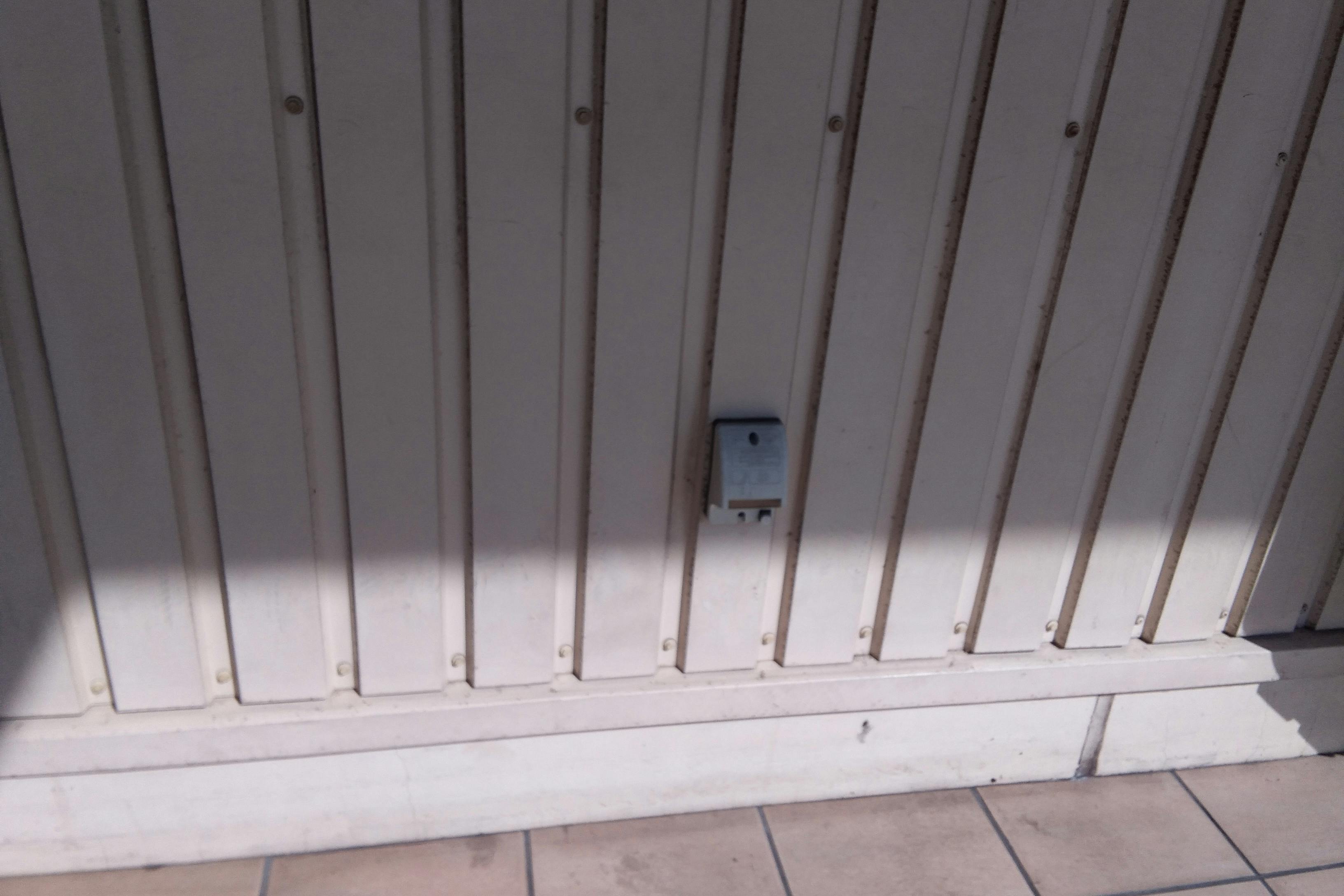 【ミスターマックス 小倉北店】家電側入口 販促プロモーションや物販用途に最適な総合ディスカウントストアの催事イベントスペース