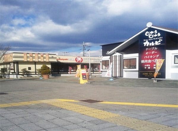 【センチュリーガーデンフレスポ 】販促イベントやキッチンカーの出店に適したじゅうじゅうカルビ横空地スペース