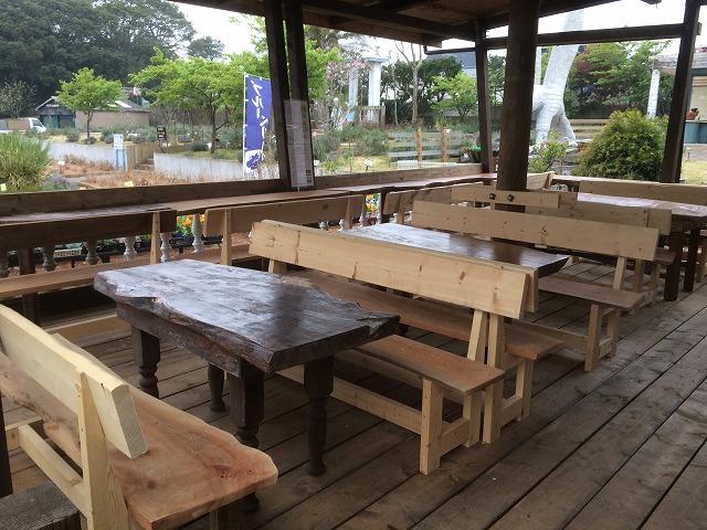 カフェテラス（ペット可）