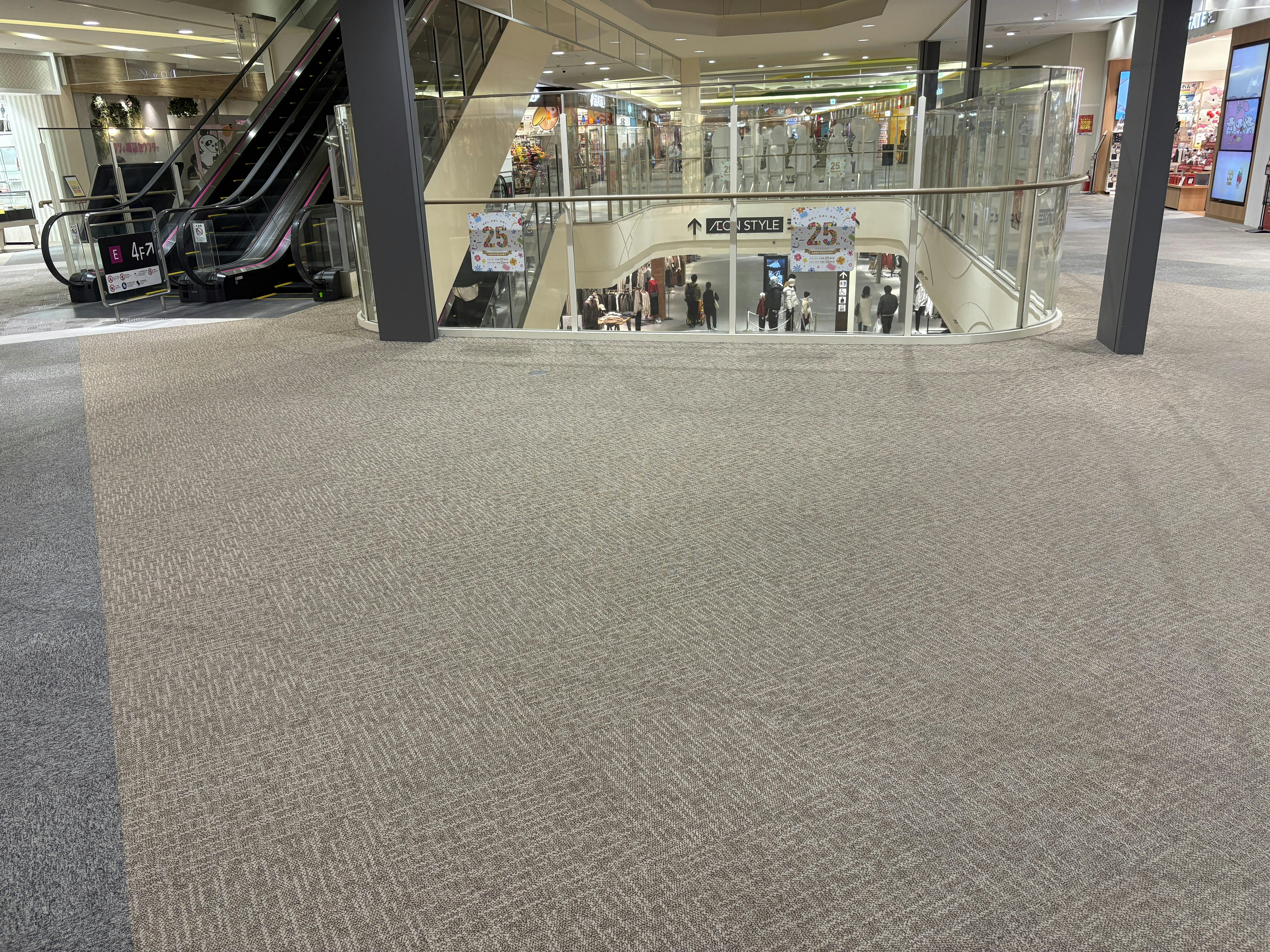 【イオンモール岡崎】３F　ホビーゾーン前の画像