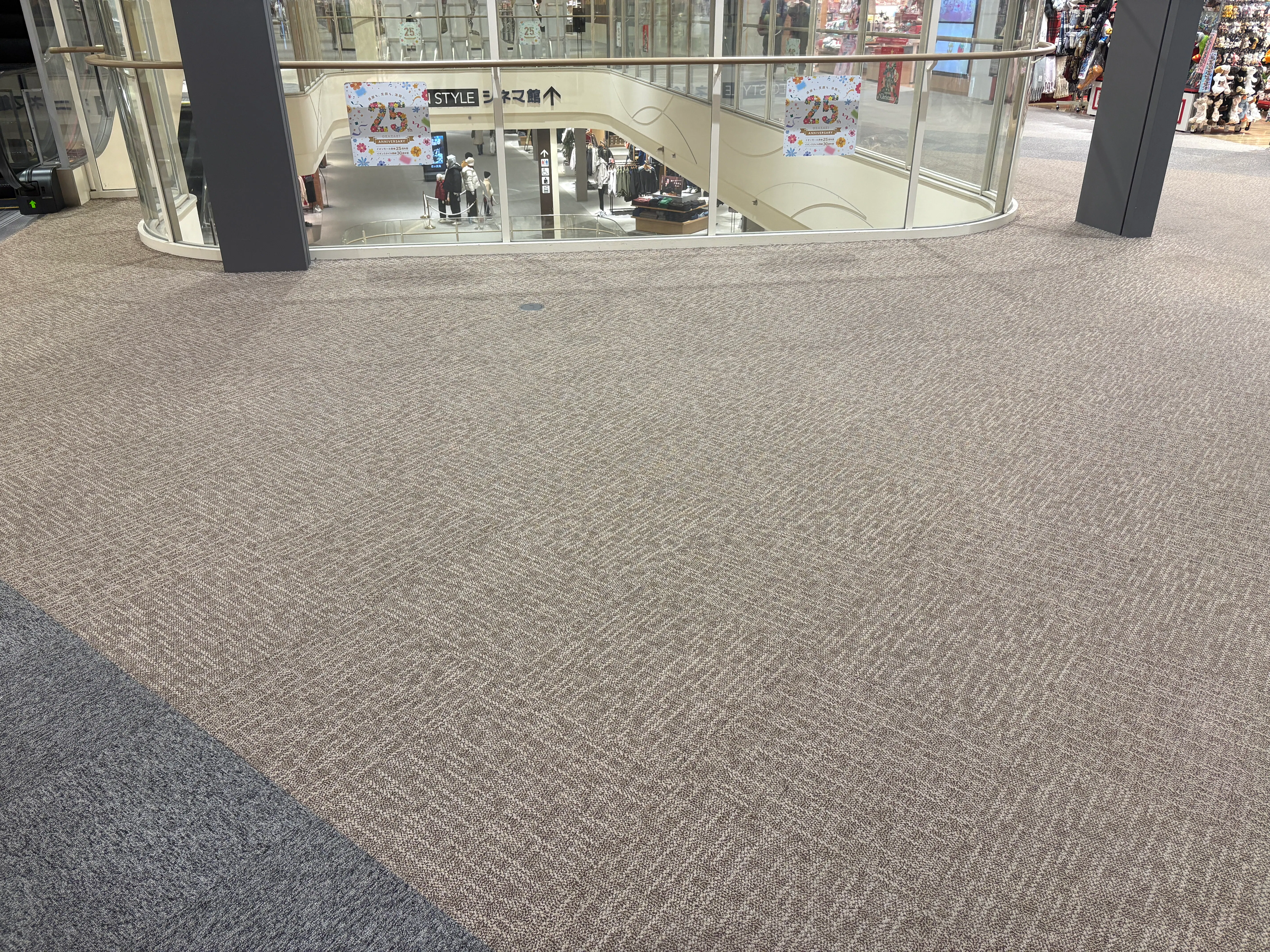 【イオンモール岡崎】3F ホビーゾーン前