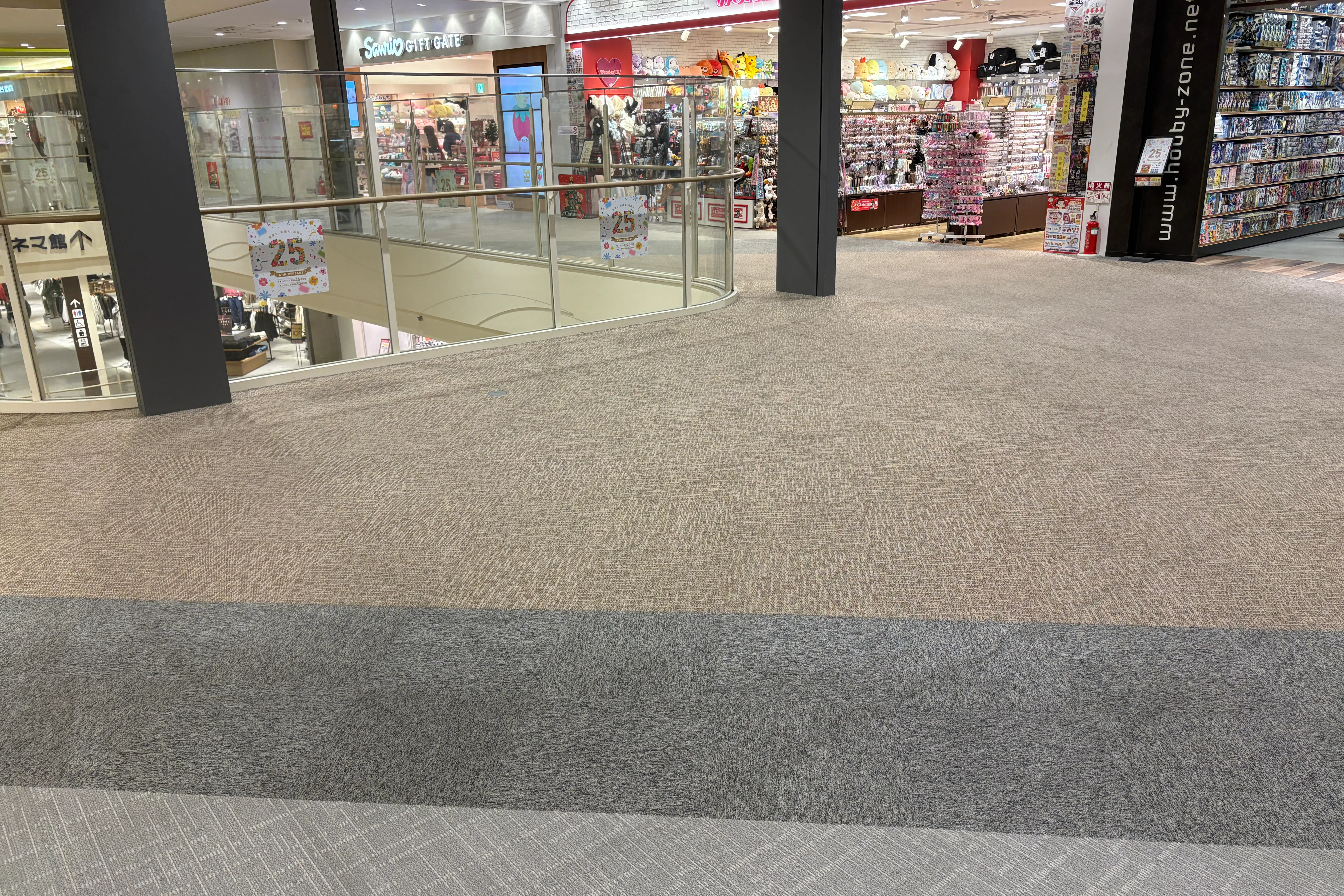 【イオンモール岡崎】3F ホビーゾーン前