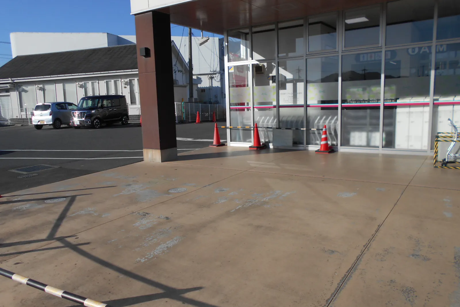 【アルク玖珂店】プロモーションイベントに最適なスーパーの店頭軒下イベントスペース