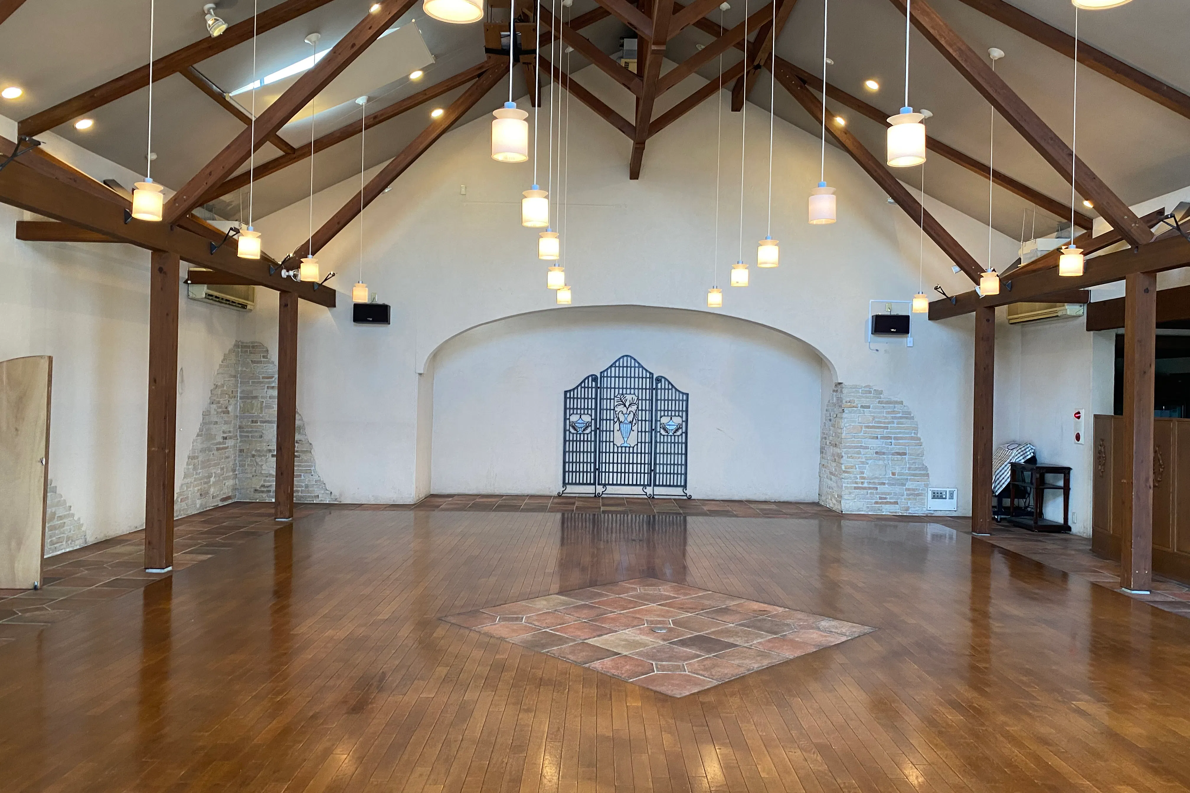 【岐阜県各務原エリア】マルシェや各種イベントに最適なペット同伴可能なイベントスペース