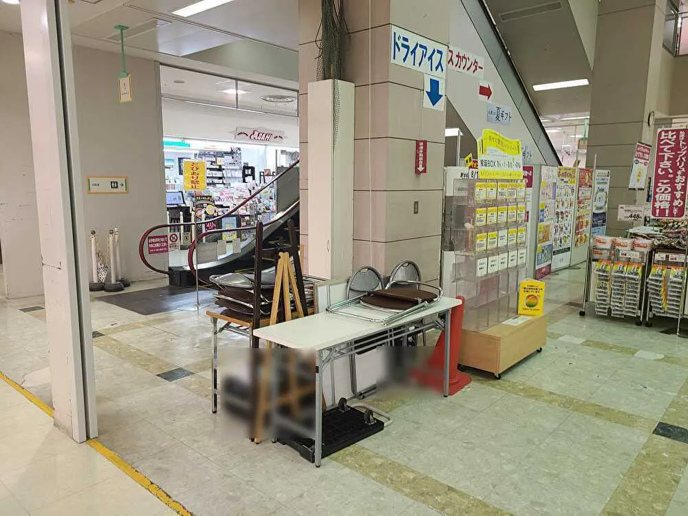 【イオン鴨川店】各種プロモーションや物販に適した地域の人々に愛される駅近ショッピングセンター内1階エスカ脇イベントスペース