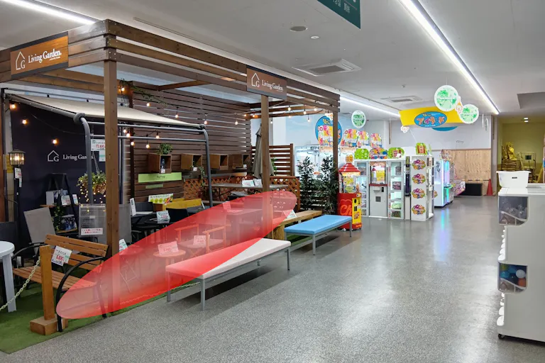 【HIヒロセスーパーコンボ田崎市場通り店】プロモーションイベントに最適なホームセンターのメイン入り口2F風除室スペースの画像1